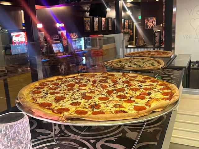 Pizzas.jpg